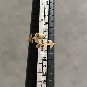 🩵 3/$15 🩵 Leaf ring